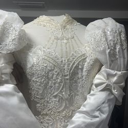 Size 10 Wedding Dress Long Train 