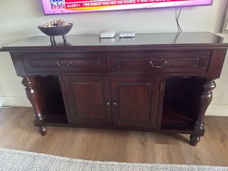 Entertainment/server