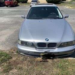 2000 BMW 528i