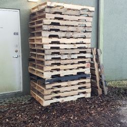 Pallets 48x40 Delivery Available
