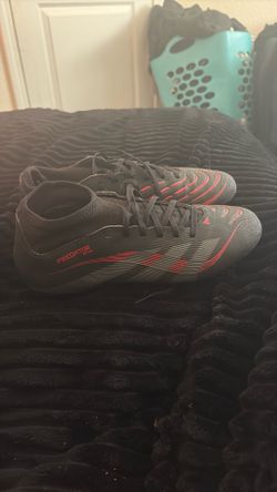 adidas predator cleats size 11