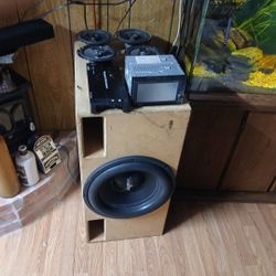 15 Inch Scar Speaker,pioneer Touch Screen And power Acoustic 2500,4 pioneer 2way Speakers