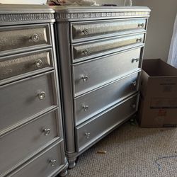 Chest Of Drawer 
