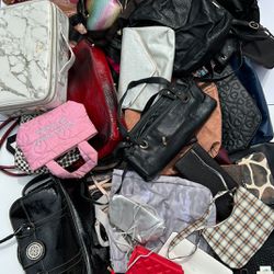 🔥 70+ Used Women's Bags and Purses $100