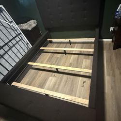 Queen Sized Bed Frame w/Metal Mattress Frame