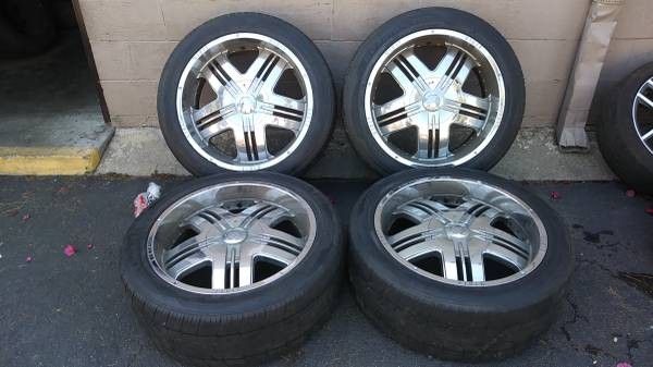 6 lug 22 inch Zinik rims and tires. Chevy, Toyota, Nissan, more