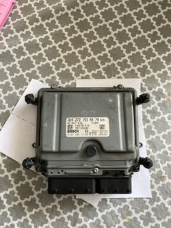 Mercedes C350 CLK350 R350 ECU ECM Virgin!