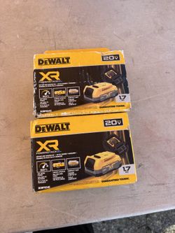DeWalt 20V XR Powerstack Battery and Charger Kit