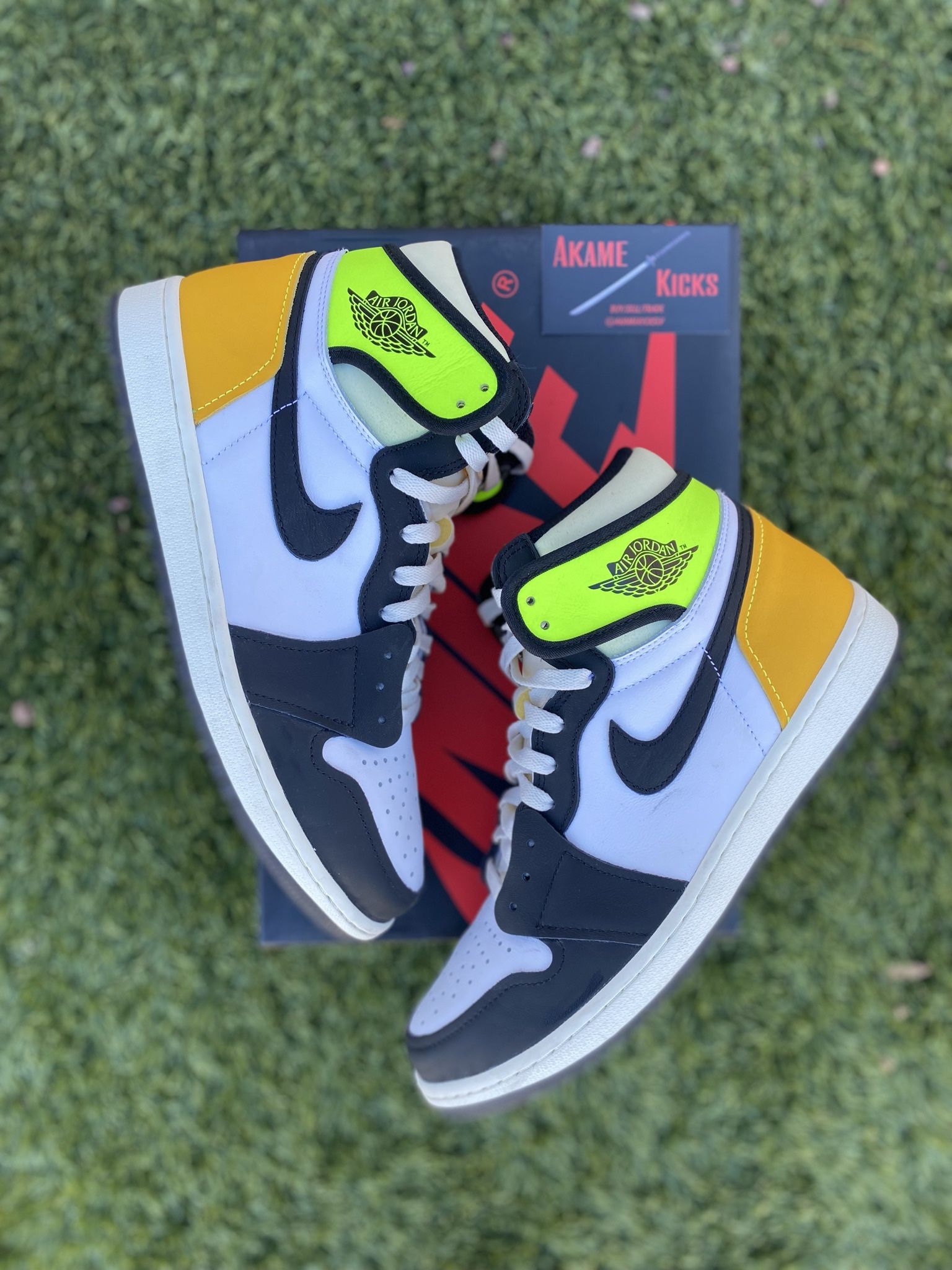 Jordan Retro High “Volt” Size