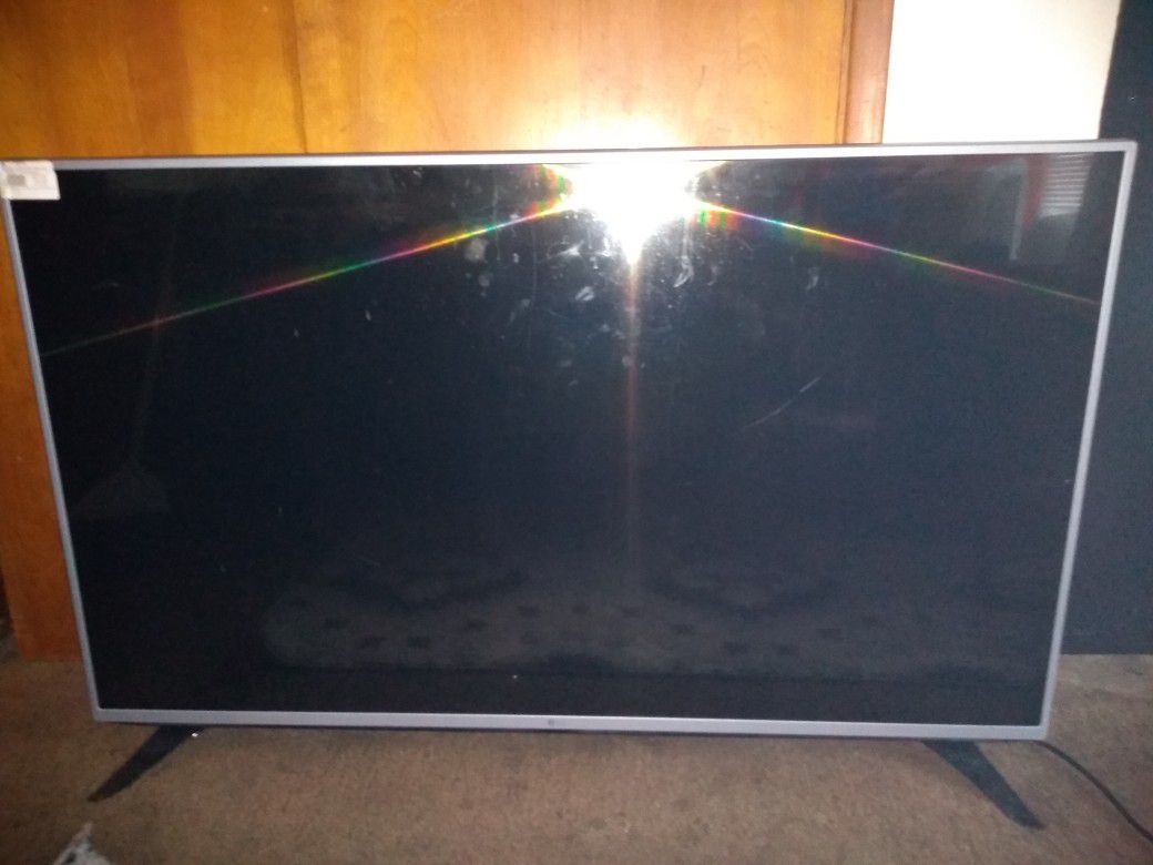 50 inch TV cracked screen $80