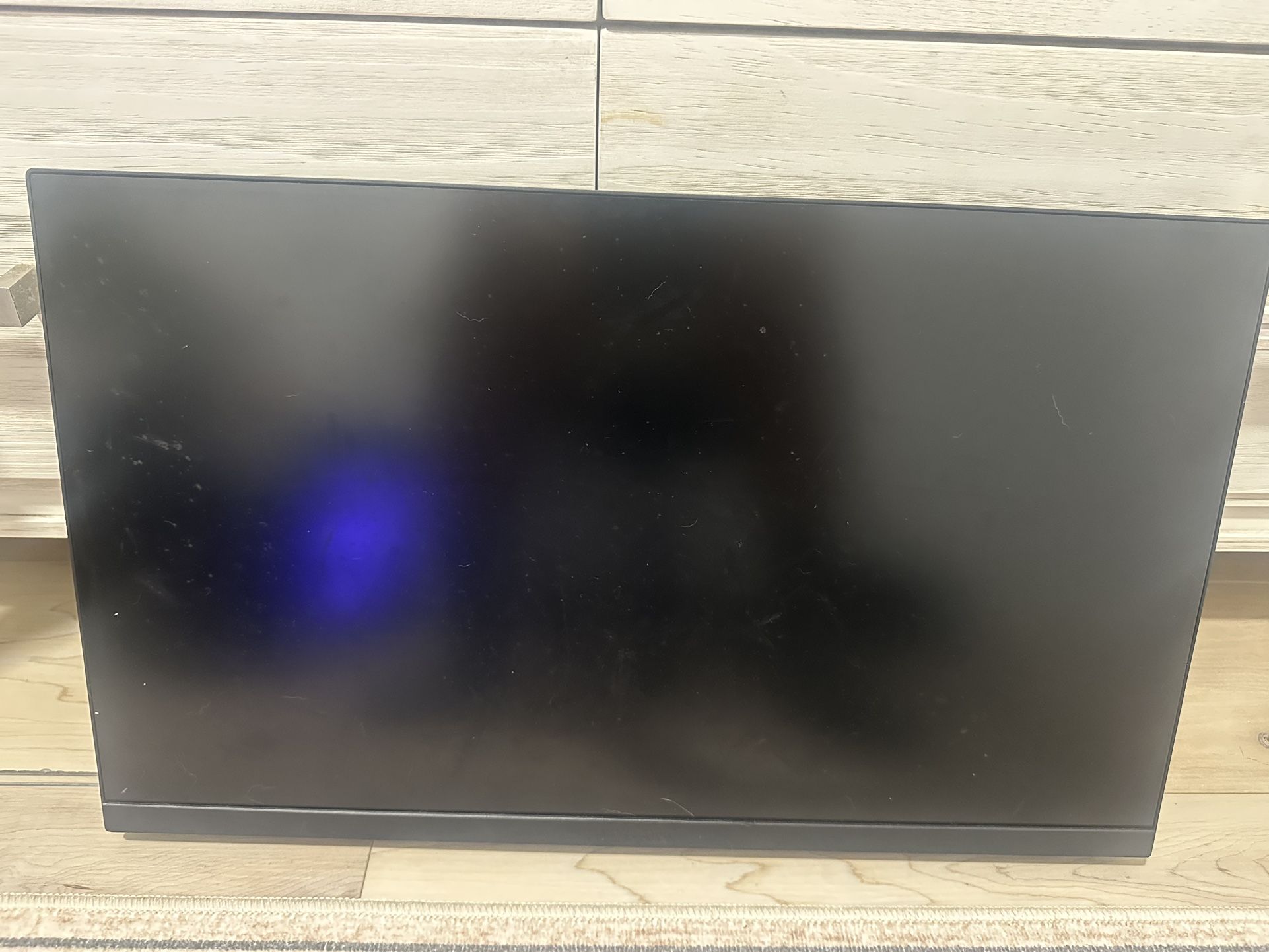 LG Gaming Monitor 24-Inch Class Full HD + Stand Arm