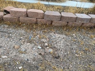 Retaining wall blocks