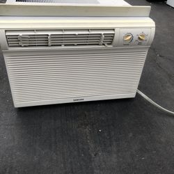 Very Good Condition Samsung Air Conditioner 