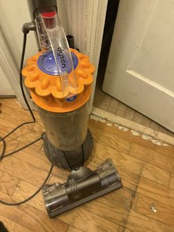 Dyson Ball Vacuum Cleaner 
