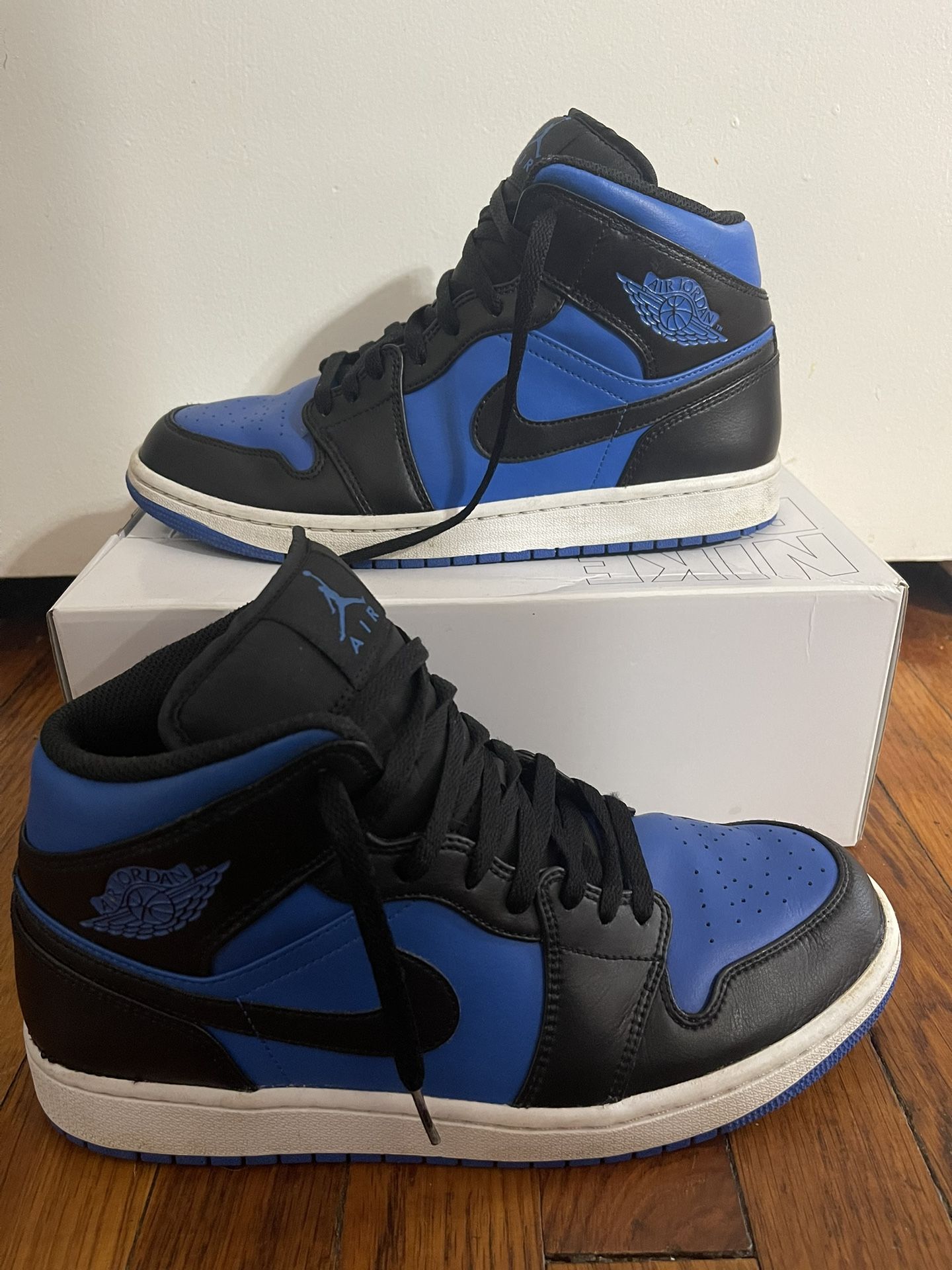 Air Jordan 1 Mid