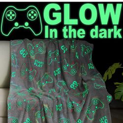 Glow In The Dark Blanket For Gamers. 50x60