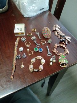 40 and 50s jewelry and ect