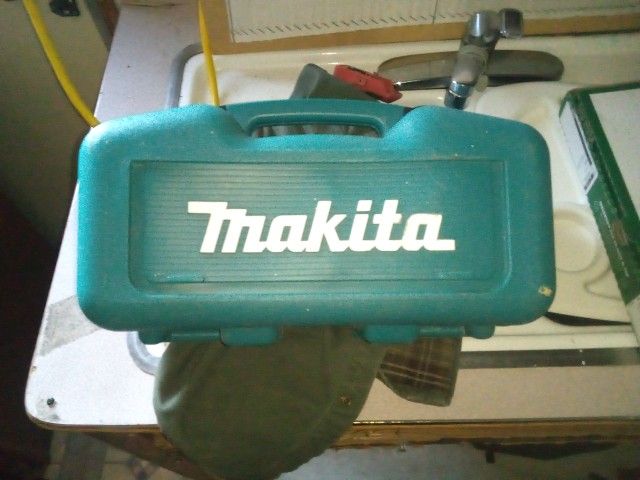 Makita Orbital Sander