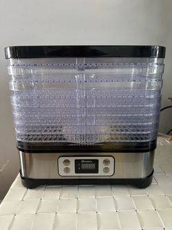 Dehydrator