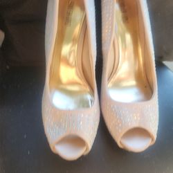 Size 10 Jennifer Lopez Heels