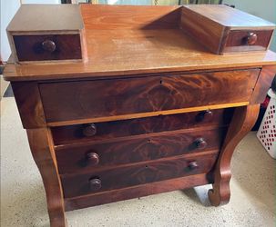ANTIQUE Late 1800s Mahogany Dresser / Bureau – Flame Mahogany – Gallery Top