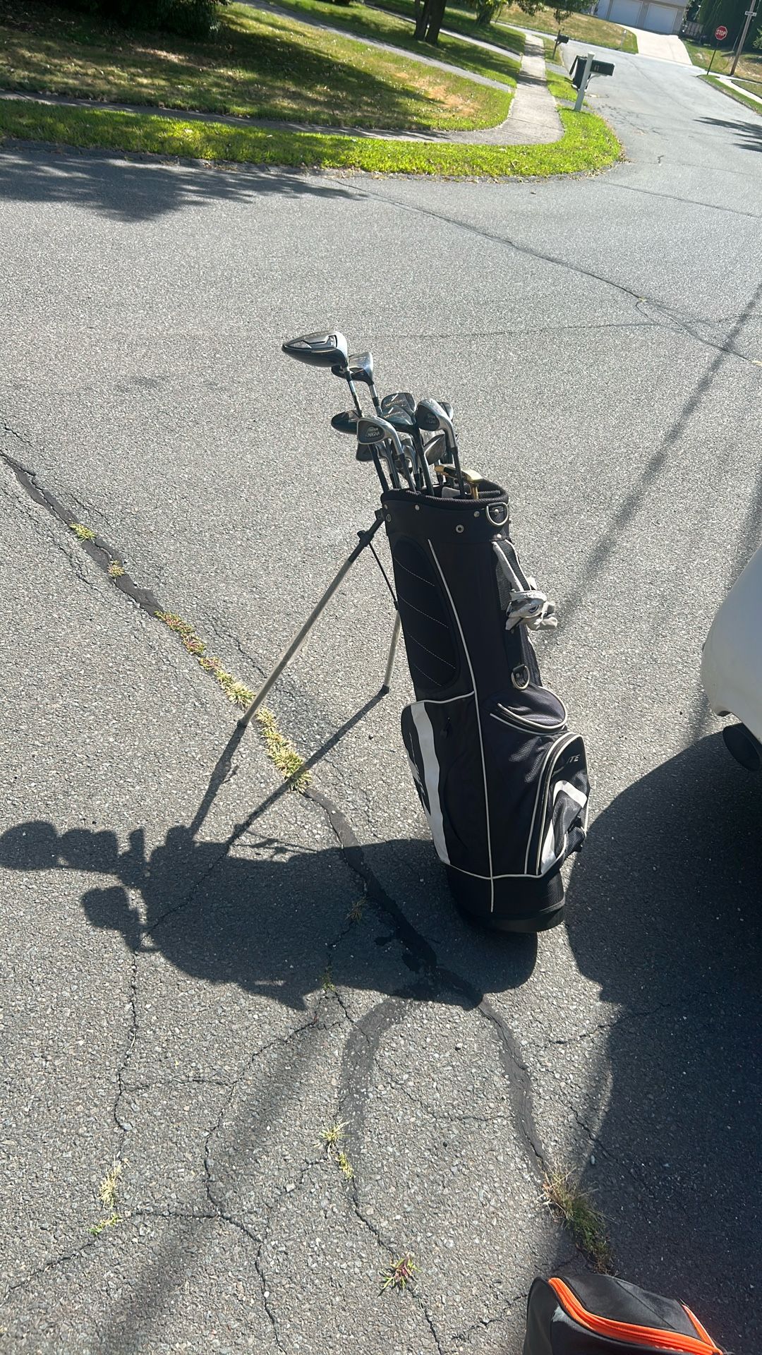 Full Golf Set And Golf Bag
