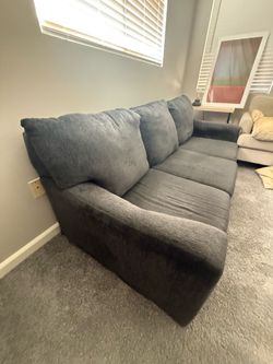 Good deal - Comfy Couch