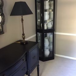 Corner Curio Cabinet 