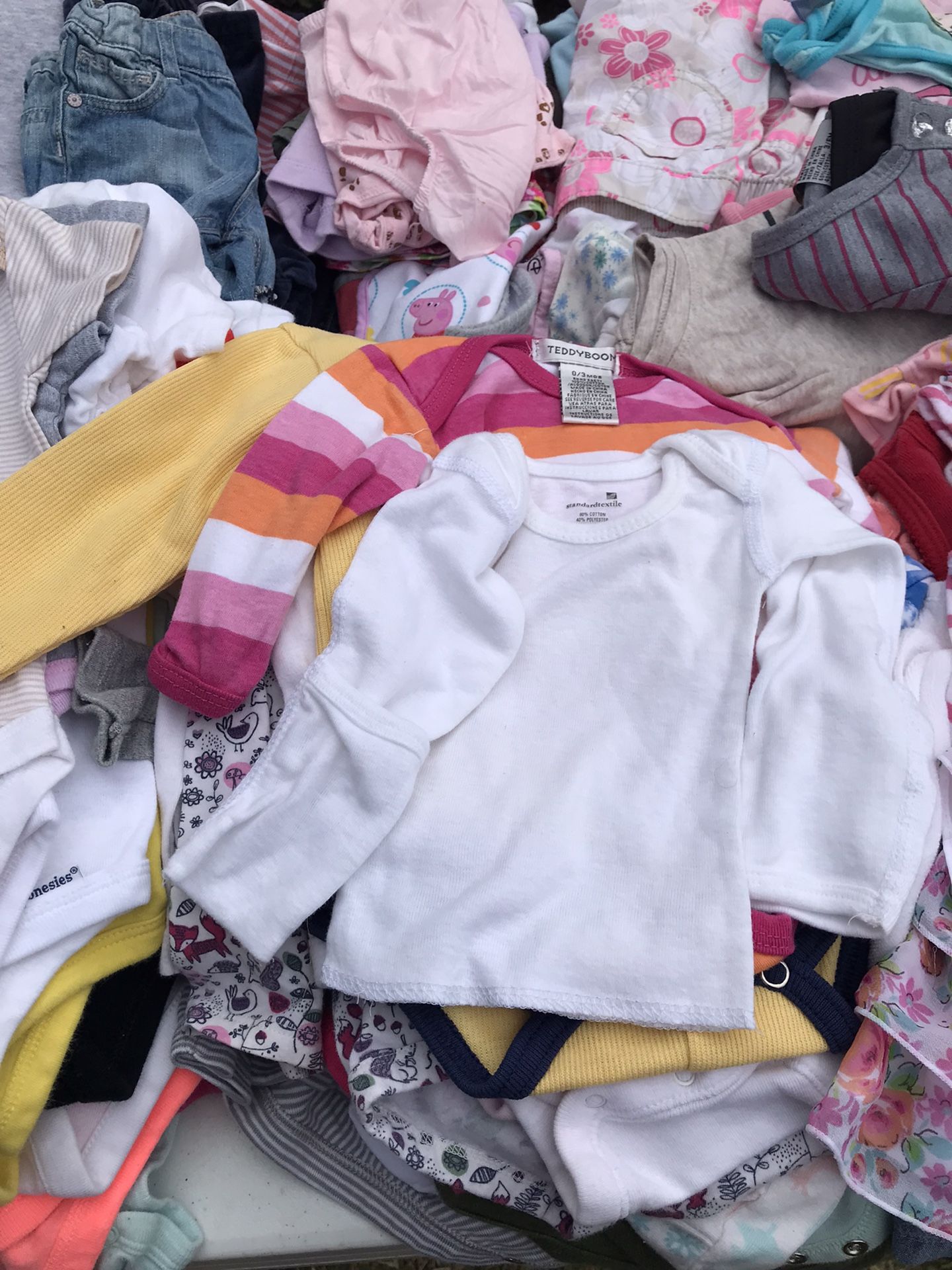 Ganchos Para Colgar ROPA De Bebé for Sale in Ventura, CA - OfferUp