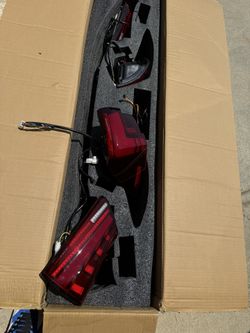 Head Lights Make An Offer