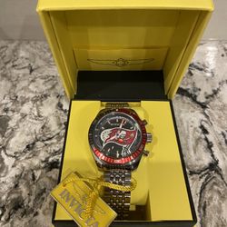 Brand New Invitation NFL Series Tampa Bay Buccaneers Watch