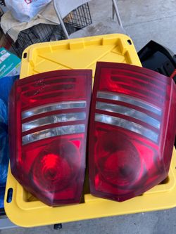 car taillights 300  Dodge