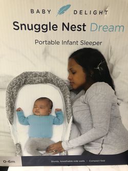 Snuggle nest dream portable infant sleeper by baby Delight new
