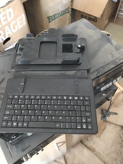 Mine iPad keyboard and protector