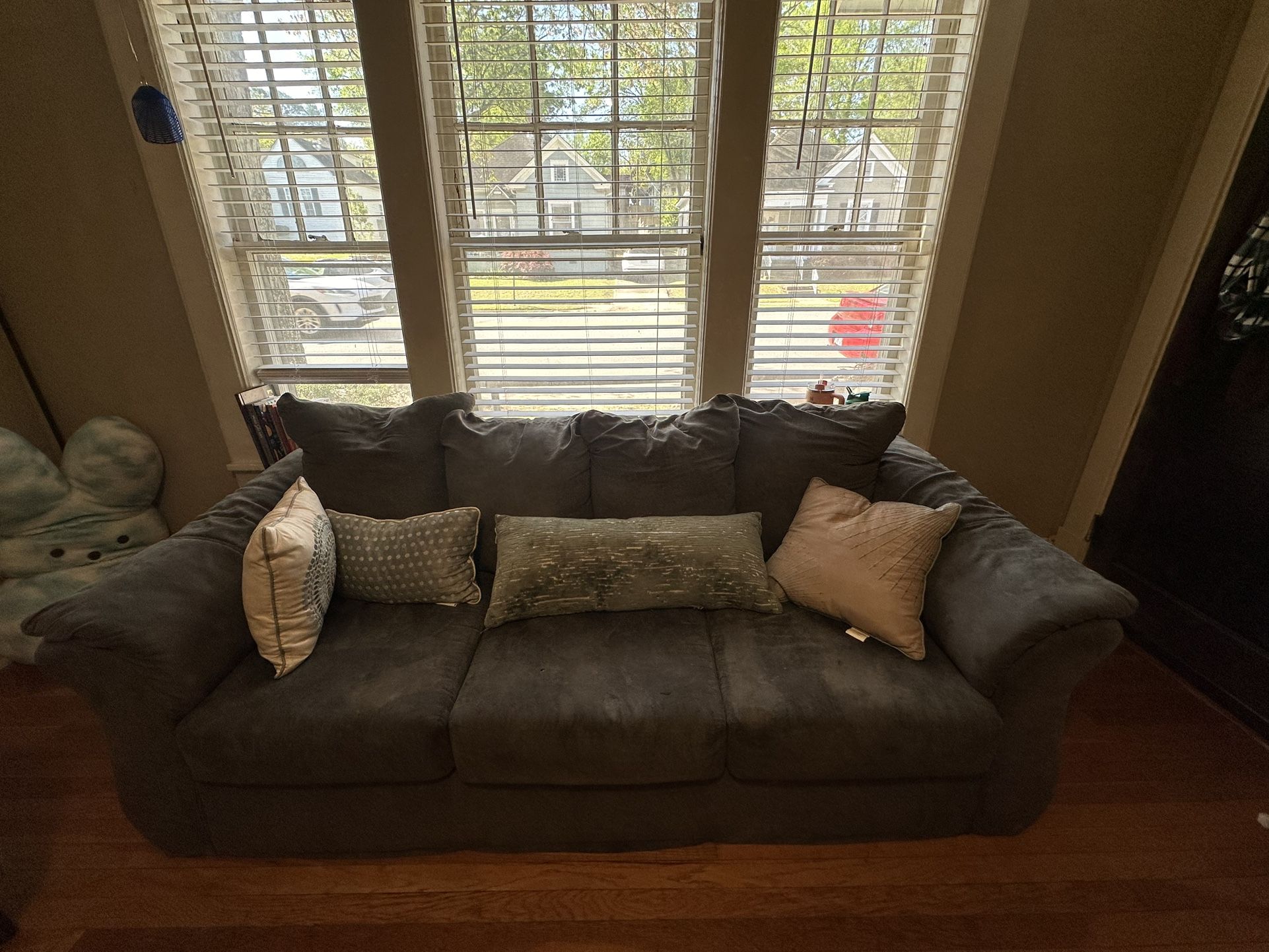 Couch / Sofa 