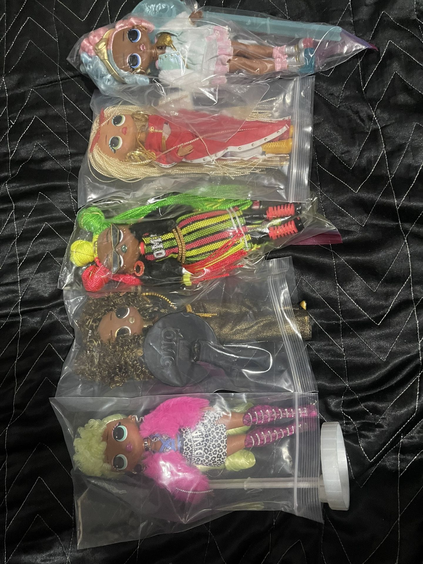 LOL OMG DOLLS