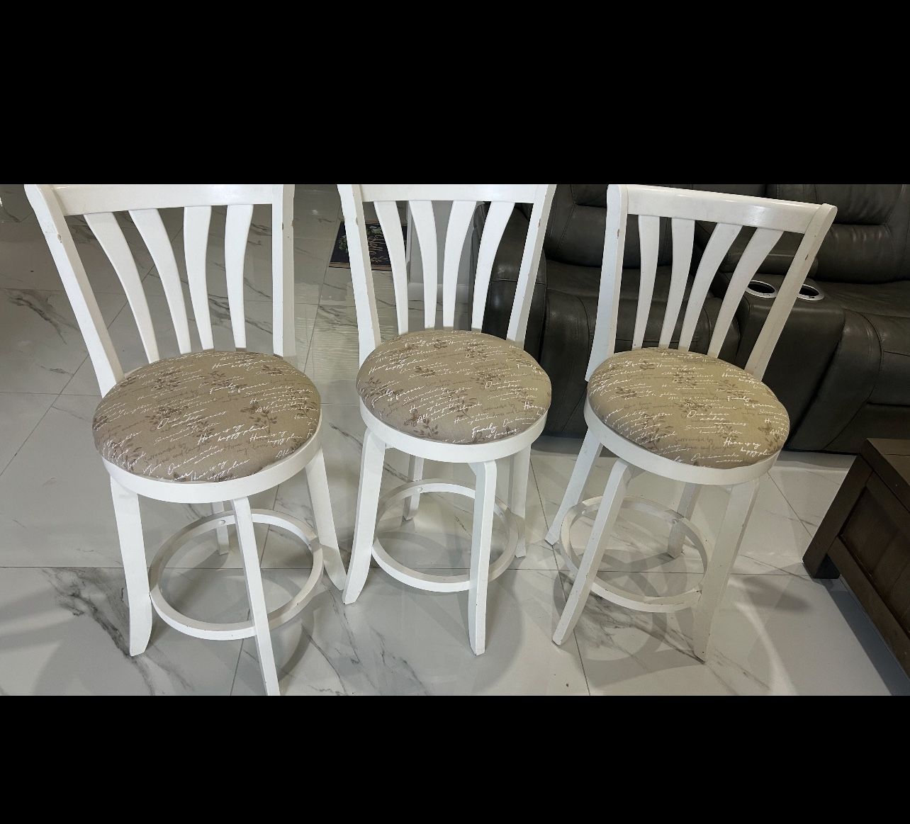 White Solid Wood Bar Stools