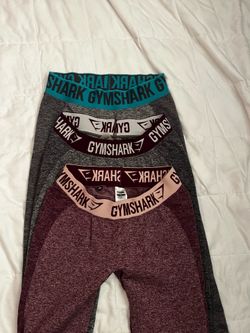 Gymshark talla M $15 cada una