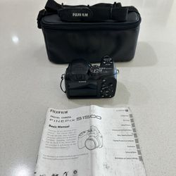 FujiFilm FinePix S1500 Digital Cam 10MP, 12x Optical Zoom.