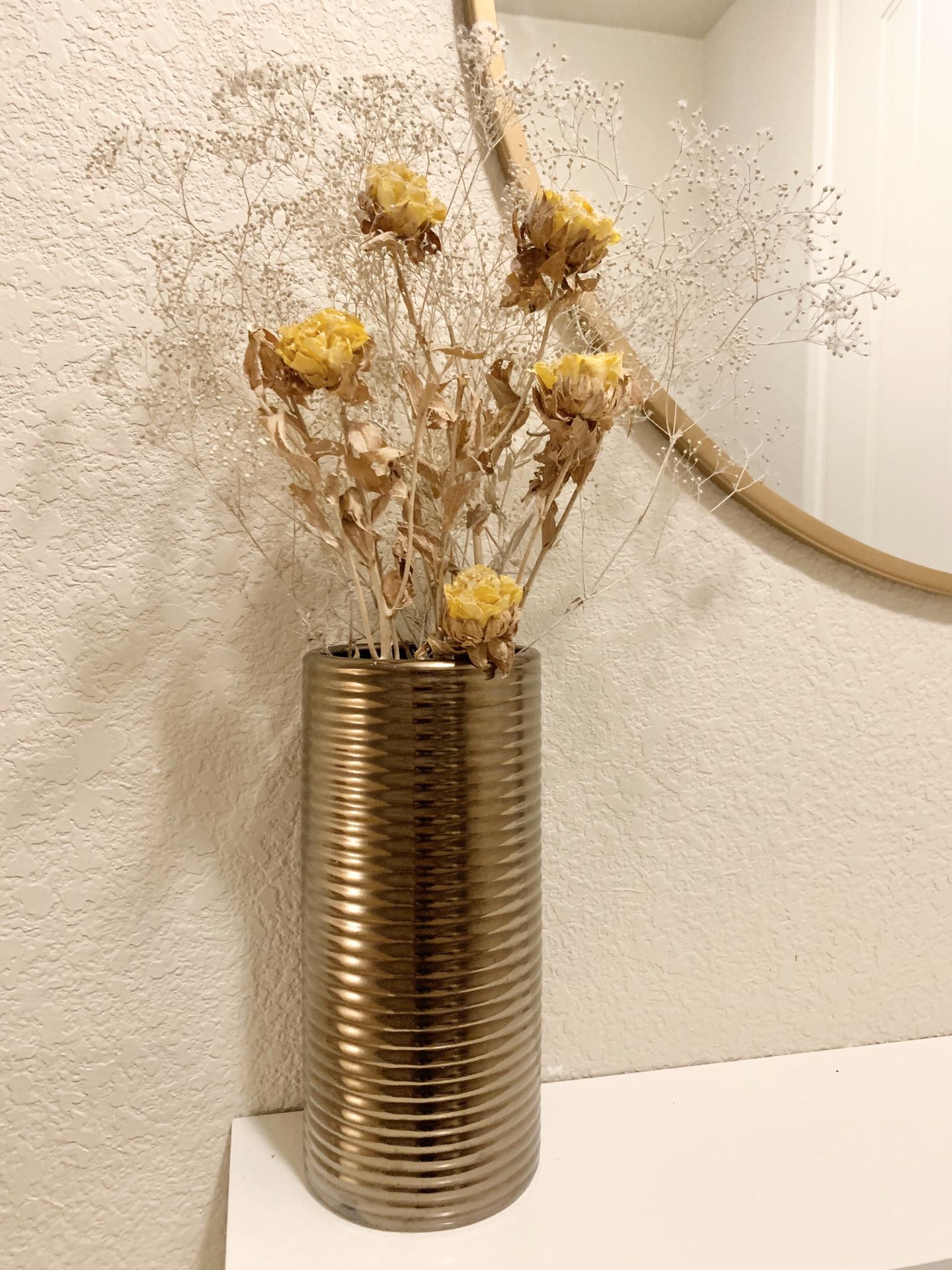 Dried flowers & vase