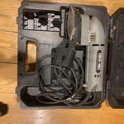 PORTER CABLE SANDER W/CASE