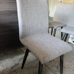 4 Dining Chairs 