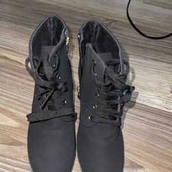 Black Heel Boots 