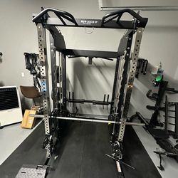 Smith Machine with 500 pounds of weights￼