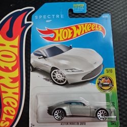 Hot Wheels Mainline 007 Spectre Aston Martin DB10