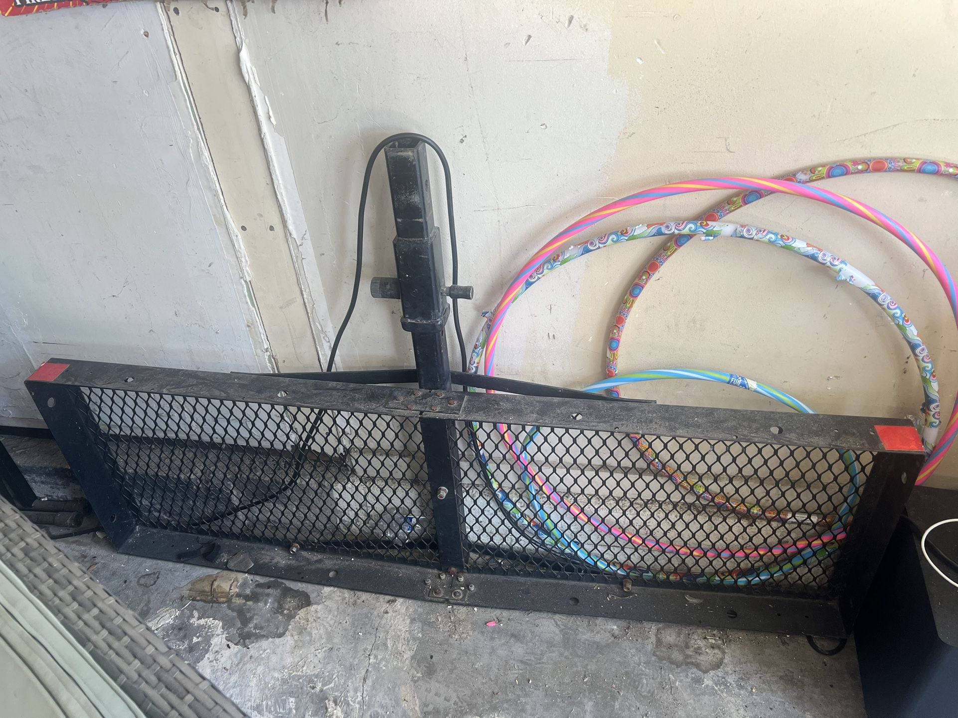 Hitch Basket 1’7.5” X 5’