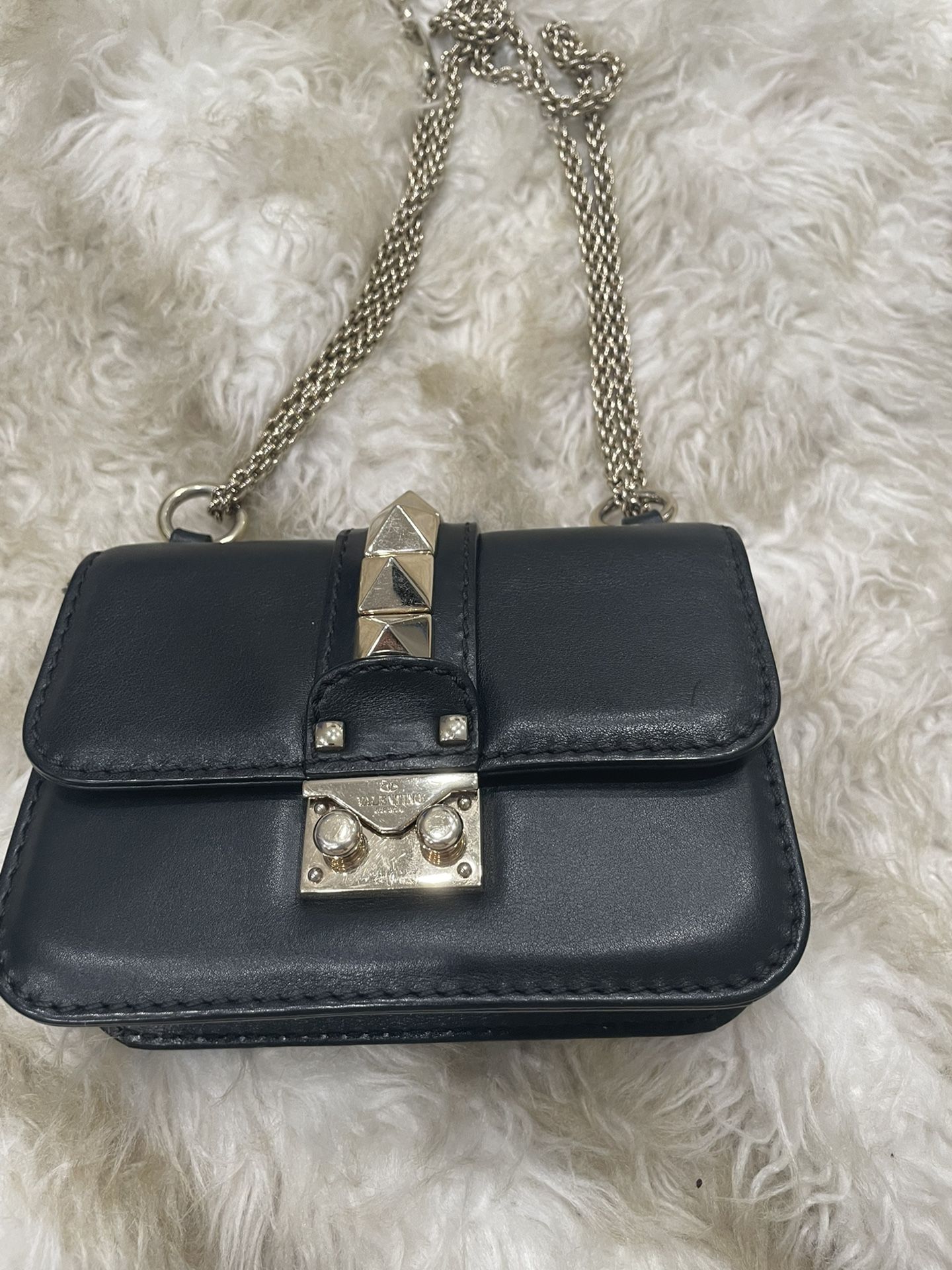 Valentino Garvani Small Rockstud