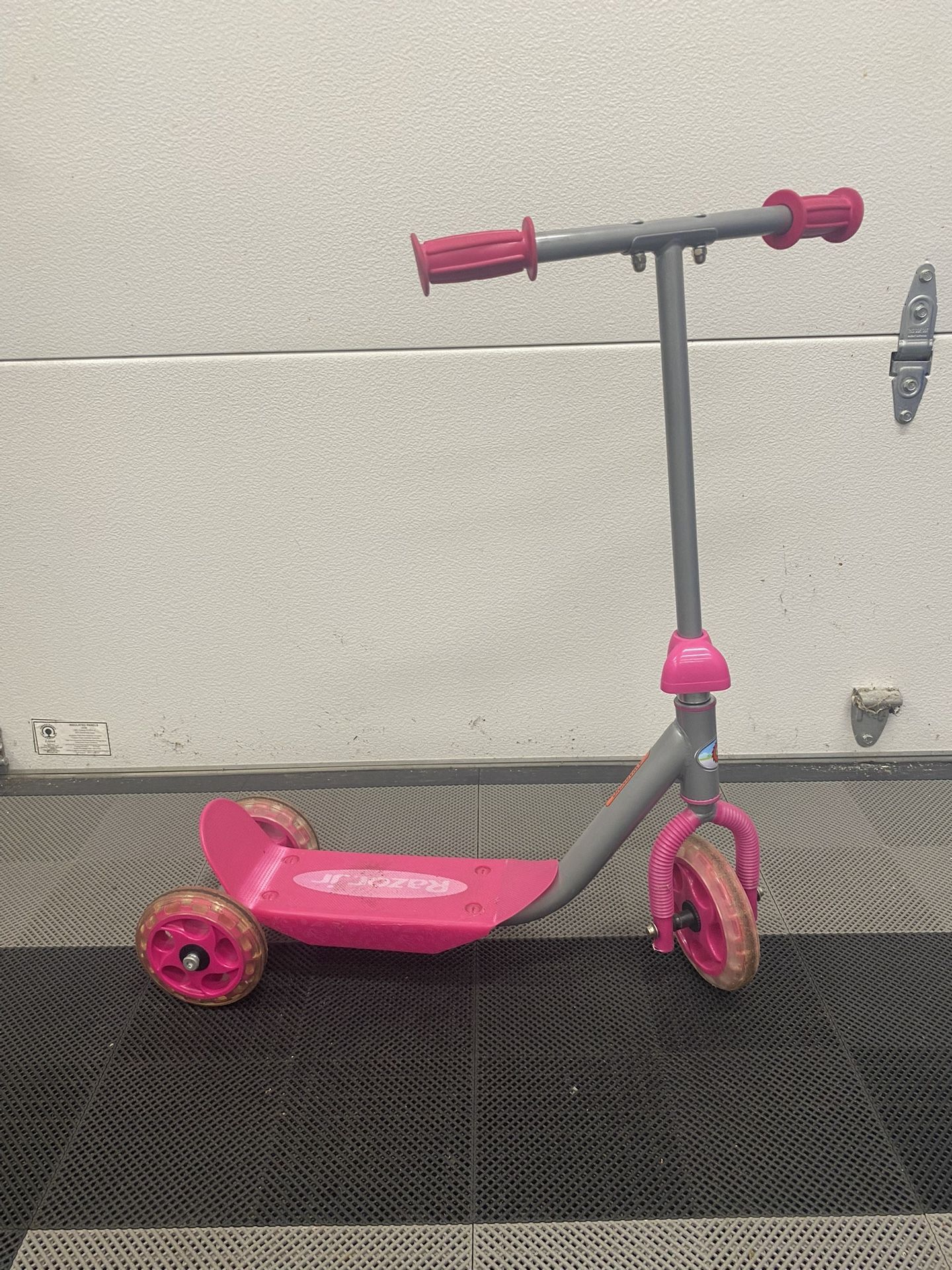 Girls Pink Razor Jr Scooter