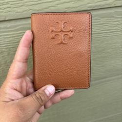 Tory Burch Care Holder 