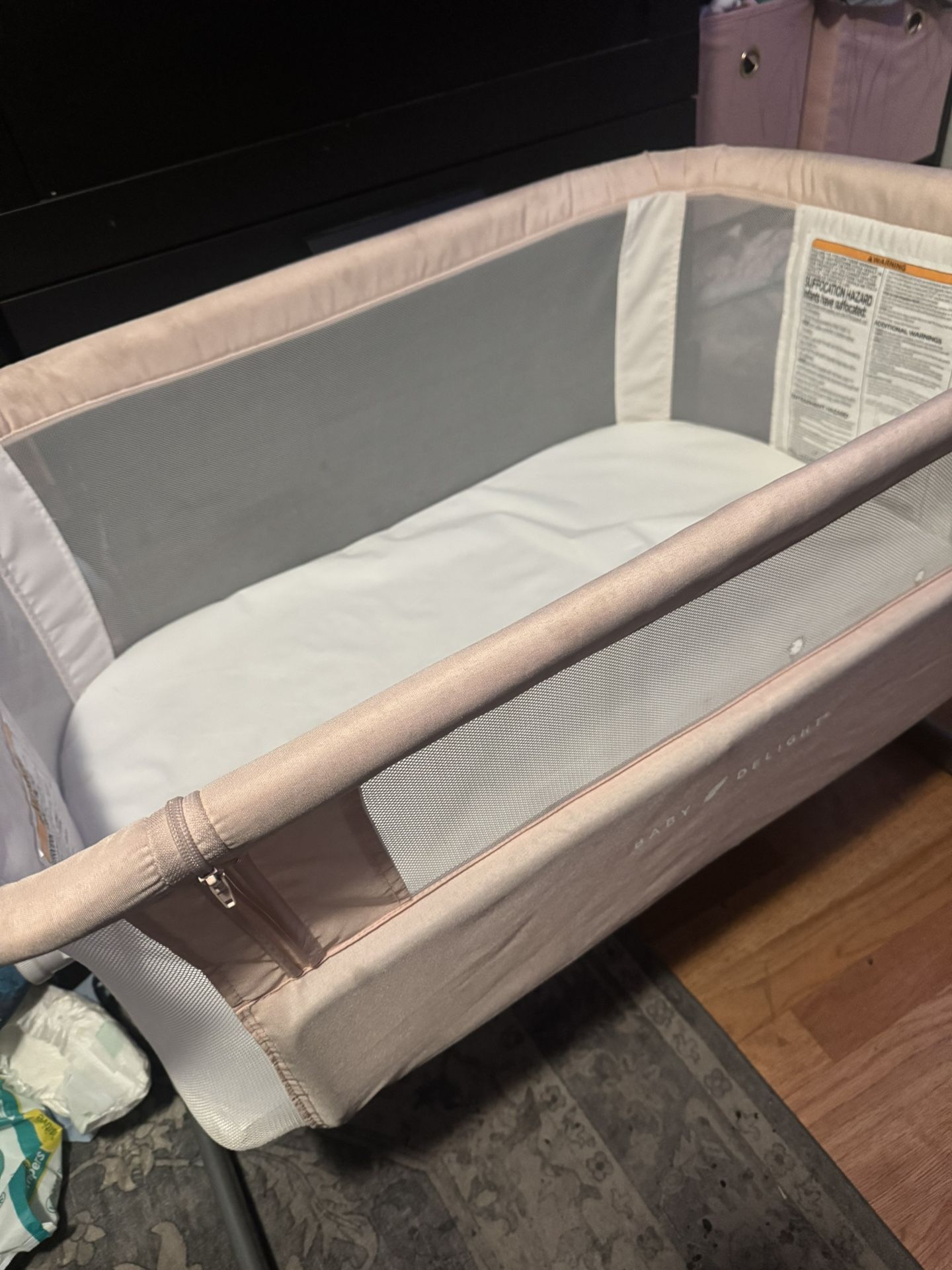 Baby Delight Bedside Bassinet
